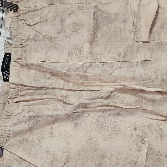 Zara - Picture 4 of 4